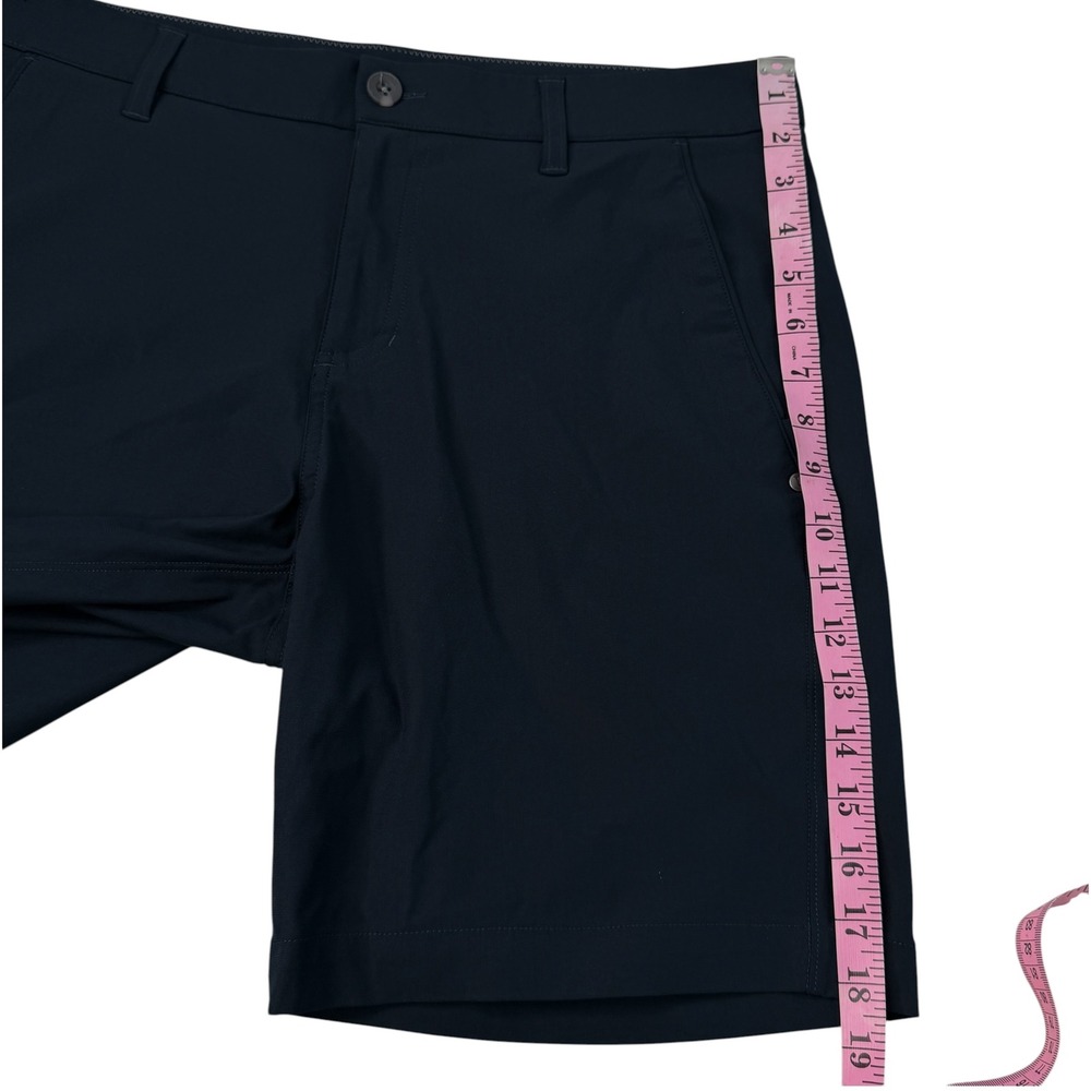 Vuori Meta Shorts Mens Size 33 Navy Blue Performance Stretch Golf Active V379 - Picture 6 of 10